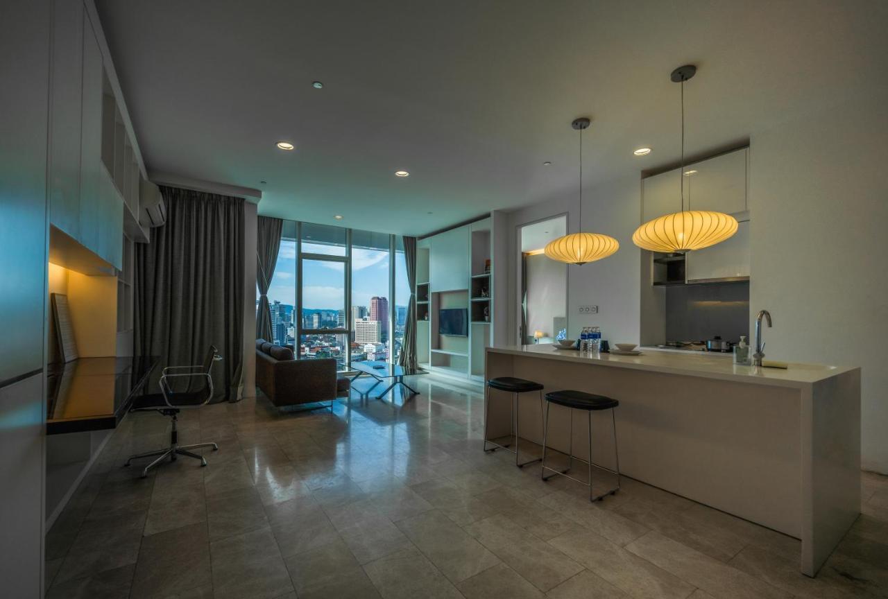 Appartamento La Platinum Klcc Kuala Lumpur Esterno foto